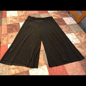 Maurcies Studio Y dress capris wide leg